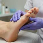 “Descubra a Plástica dos Pés: Hidratação Profunda e Renovação da Pele para Pés Incríveis!”